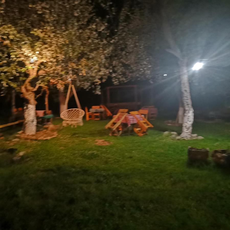 מלון Kalna Etno Konak Angela מראה חיצוני תמונה